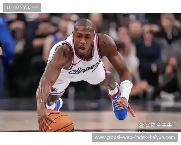 太阳新秀邓恩防守活力获主帅赞扬,角色球员成长影响轮换 太阳新秀邓恩防守活力获主帅赞扬,角色球员成长影响轮换